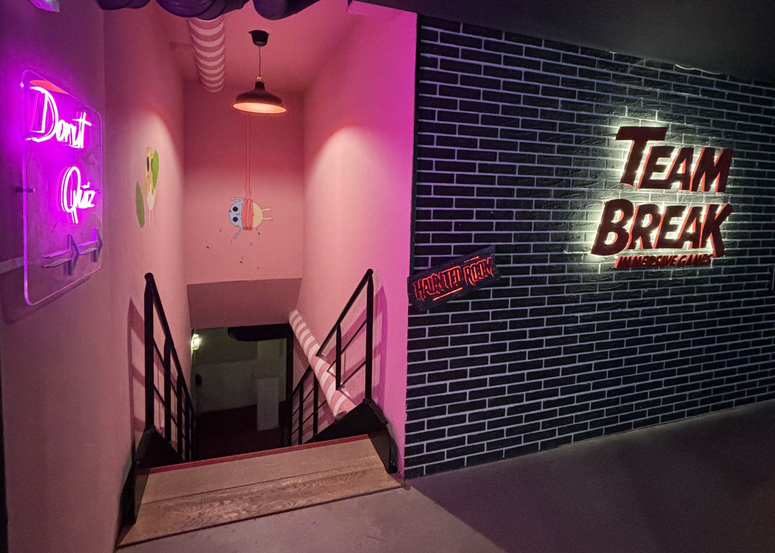 Le hall, côté Donut Quiz