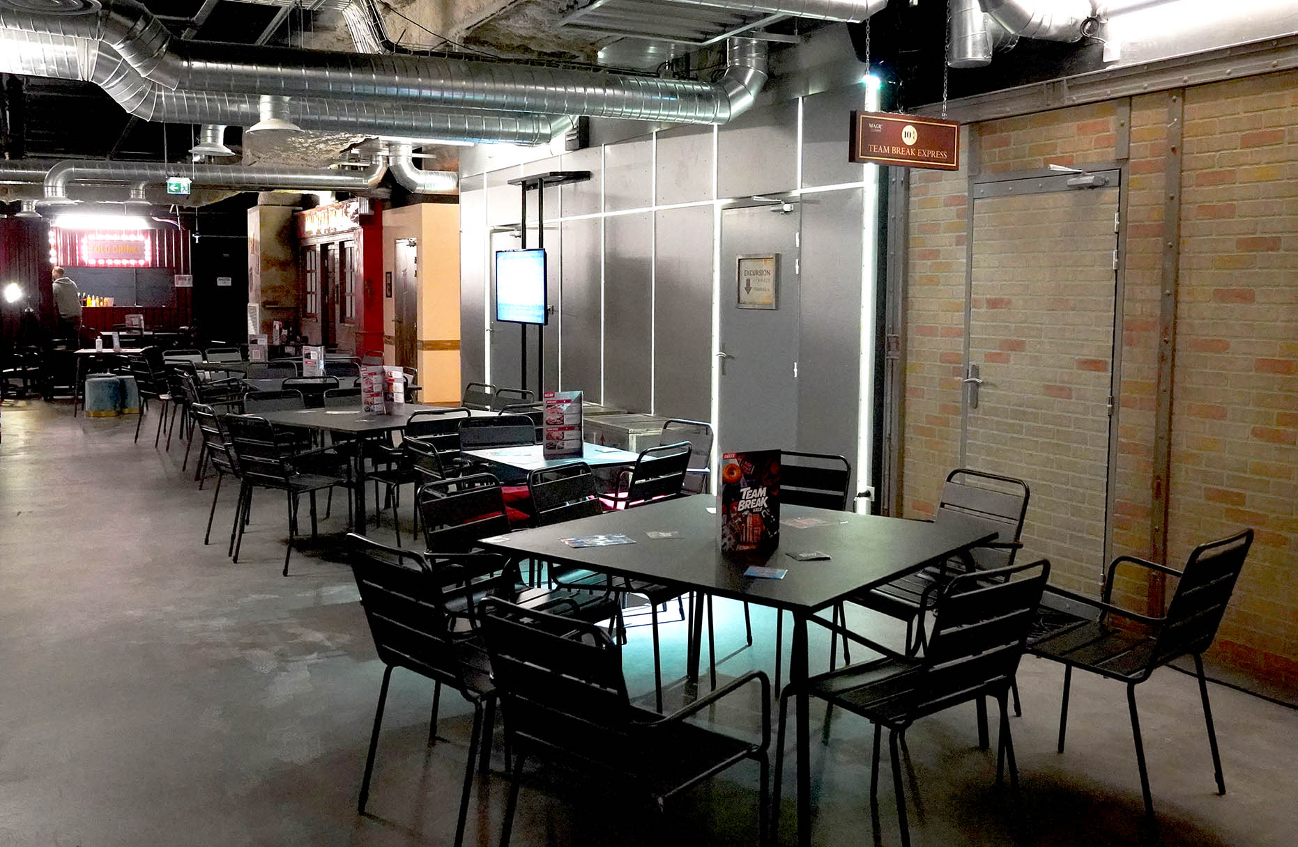 L’espace tables de l’agence
