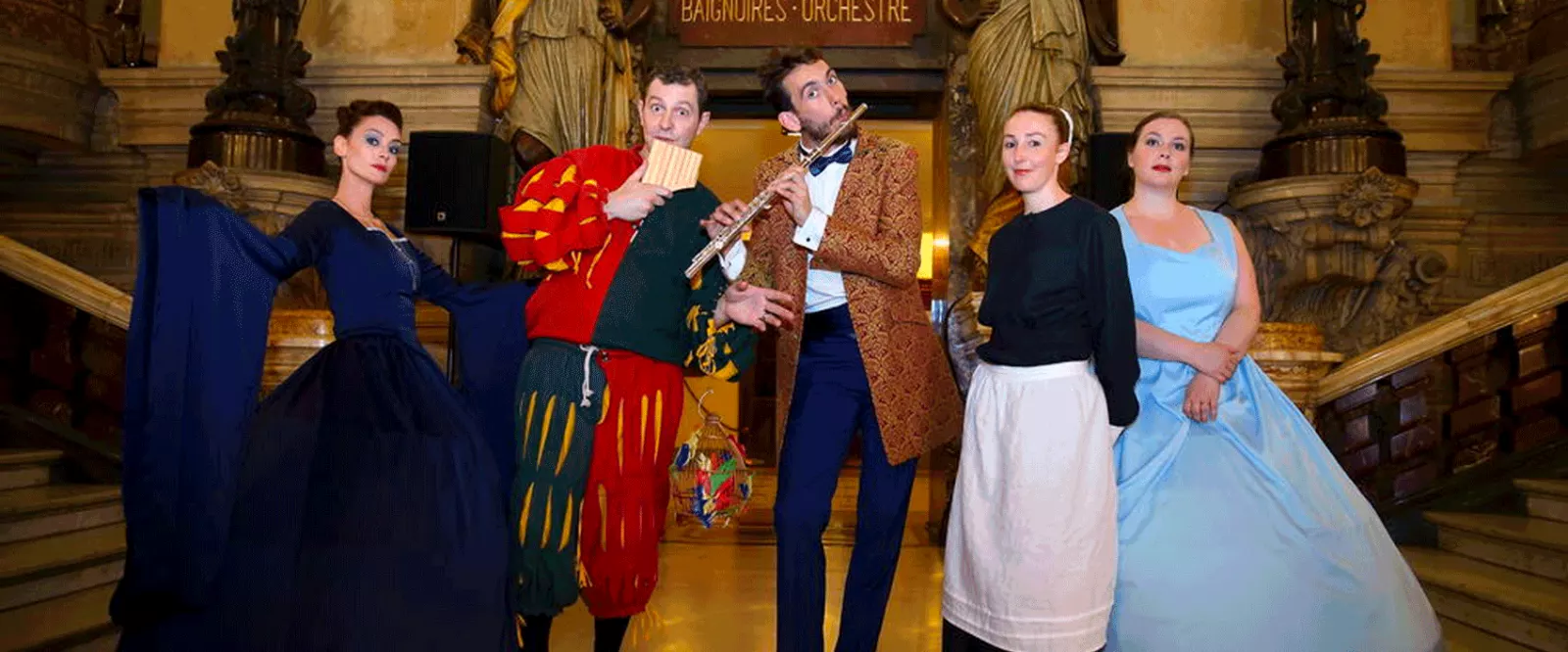 Les comédiens d'Inside Opéra en costume d'époque
